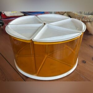 Rubbermaid Lazy Susan Tray